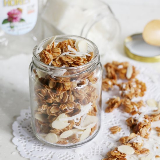 Coconut Oil Almond & Honey Granola