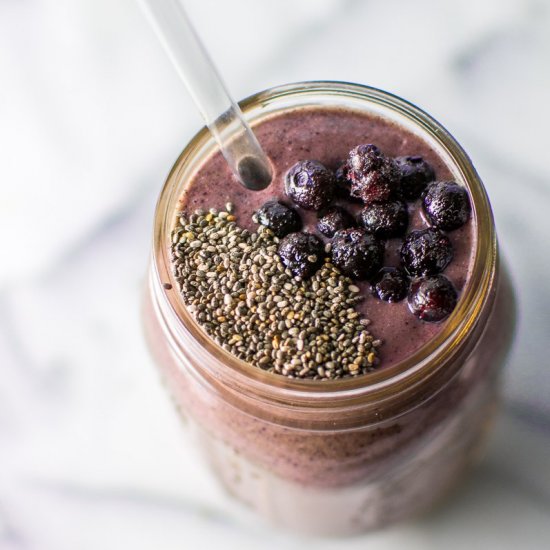 Blueberry Acai Green Smoothie