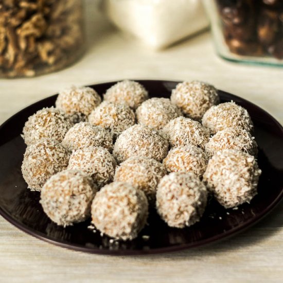 Date Coconut Balls