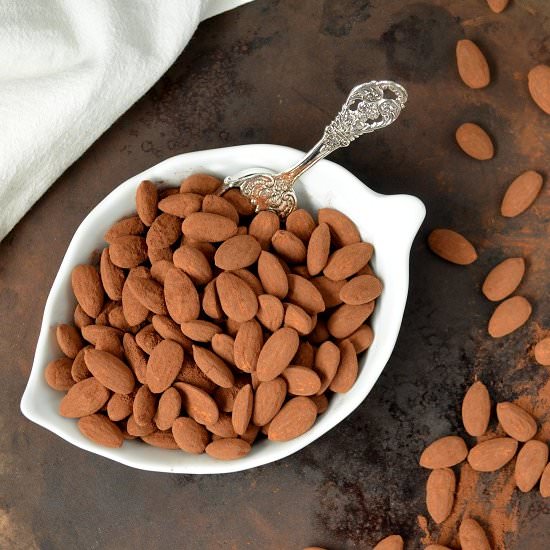 5 Minute Cocoa Dusted Almonds