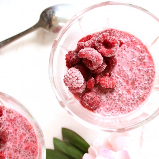 Raspberry chia pods