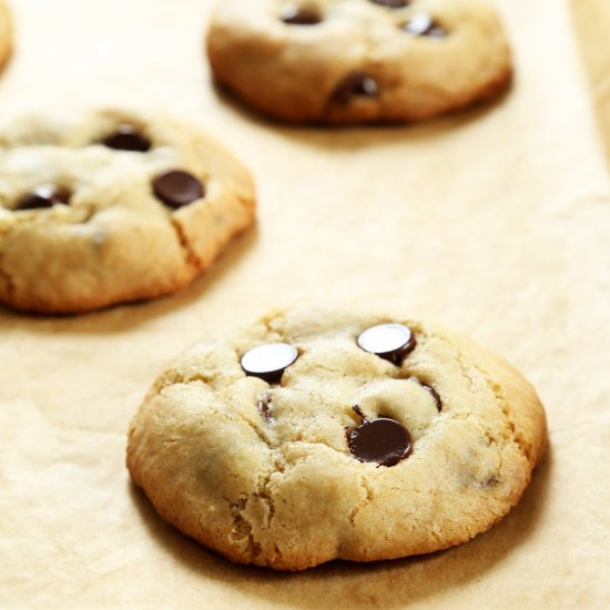 Thick, Chewy Chocolate Chip Cookies