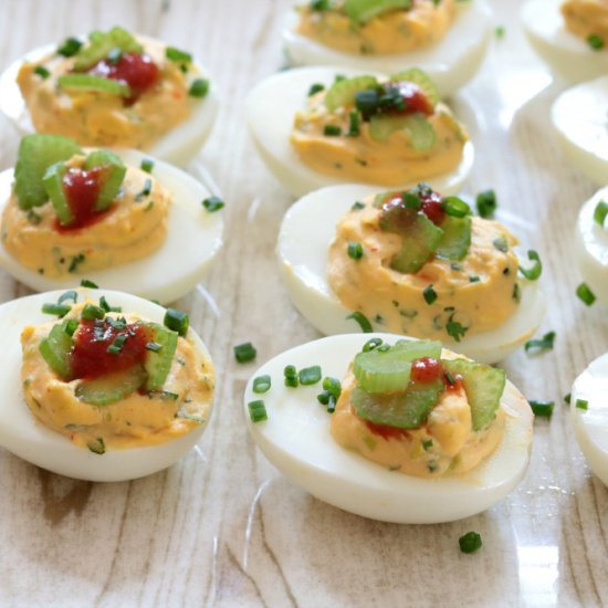 Spicy Sriracha Deviled Eggs