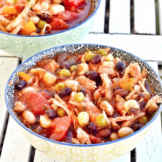 Healthy Crockpot Chicken Chili