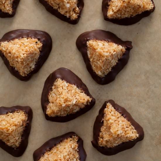 Chocolate Caramel Coconut Haystacks