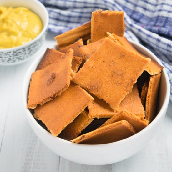 Paleo Spicy Maple Bacon Crackers