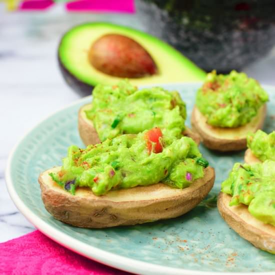 Baked Potato Stuffed with Guacamole