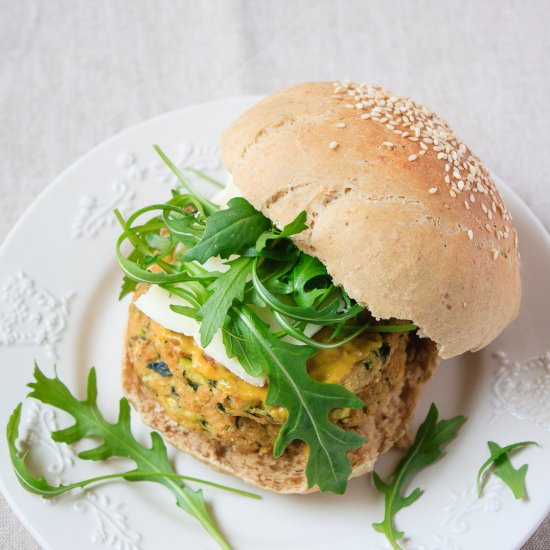 Rye Bun with Zucchini Mint Fritters