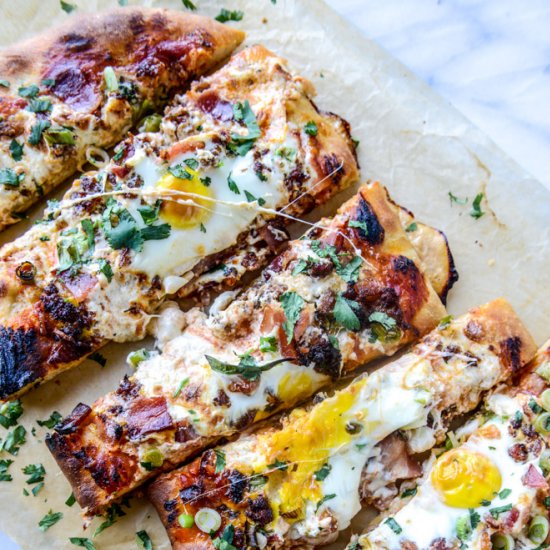 Burrata breakfast pizza