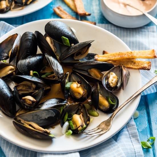 Oyster Sauce Steamed Mussels