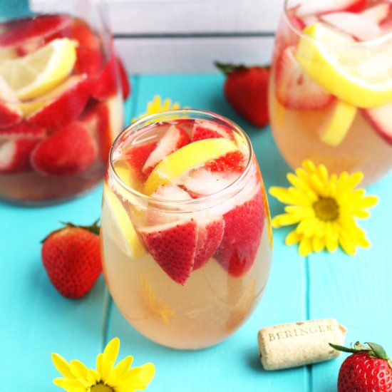 Stawberry Lemon White Wine Sangria