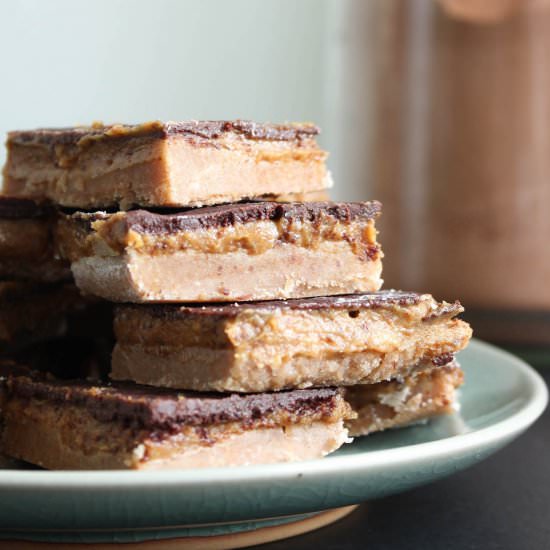 Homemade Vegan Twix Bars