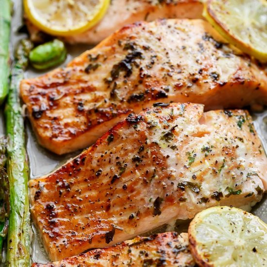 One Pan Lemon Garlic Baked Salmon