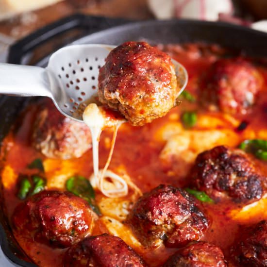 Easy Cheesy Oven Baked Meatballs