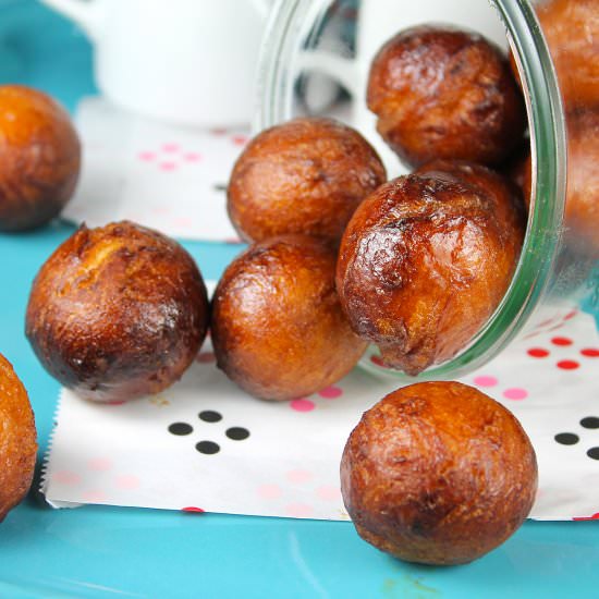 Chai Latte Glazed Donut Holes