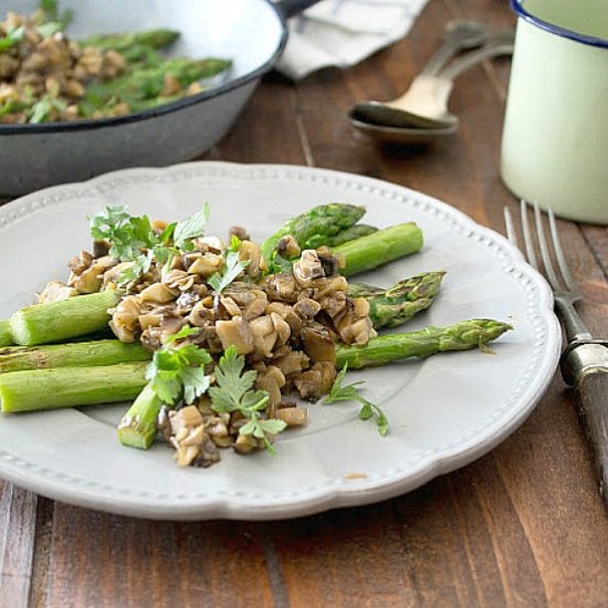 Asparagus with Mushroom Sauce