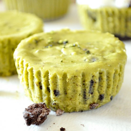 Mini Matcha Oreo Cheesecakes