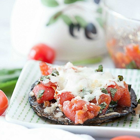 Portabella Mushroom Bruschetta Pizz