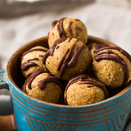 Coffee Cardamom Bliss Balls