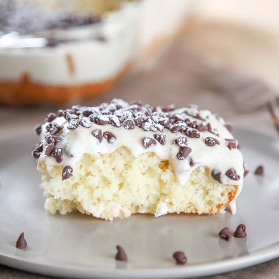 Cannoli Cake With Cannoli Cream