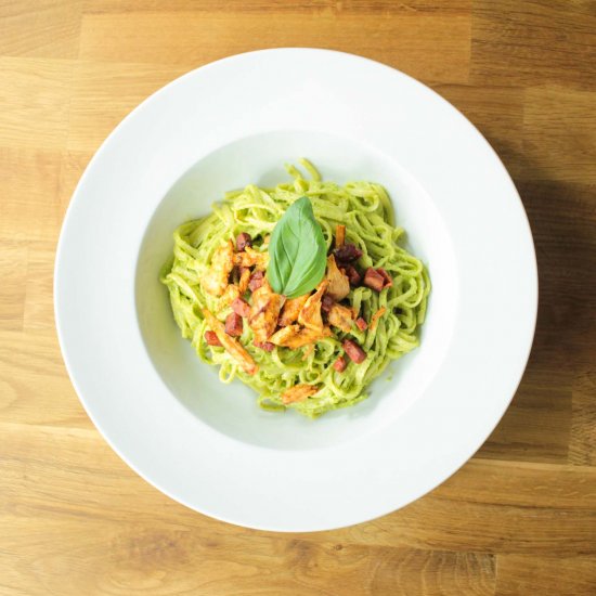 Creamy Avocado Pesto Linguine