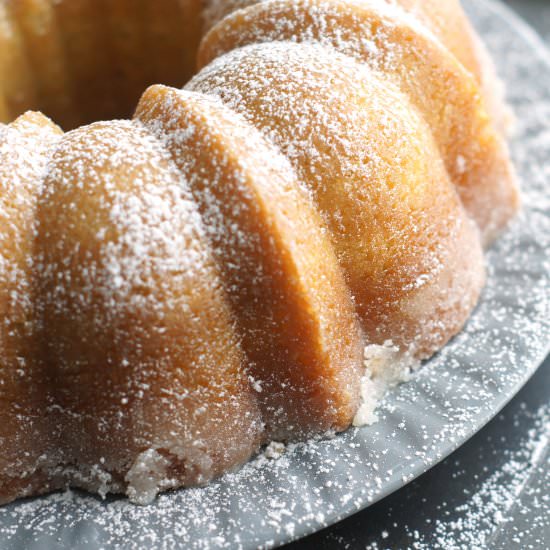 Kentucky Butter Cake w/ Sugar Glaze