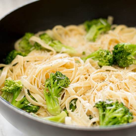 Easy Fettuccine Alfredo