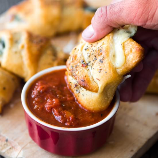 Cheesy Pizza Croissant Dippers