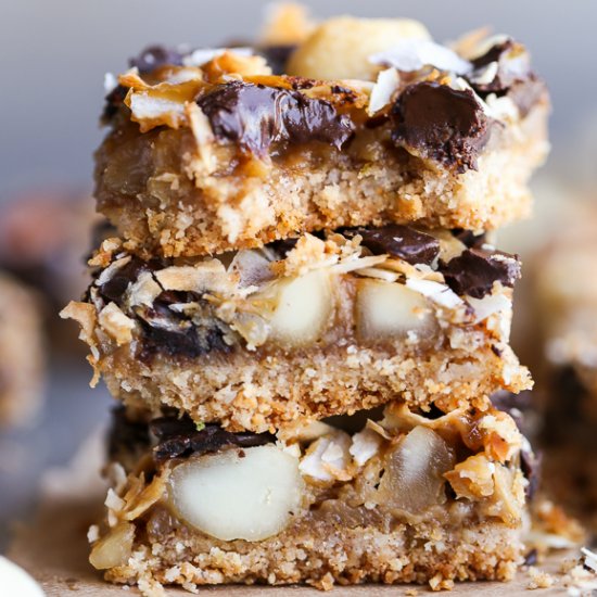 Chocolate Macadamia Nut Magic Bars