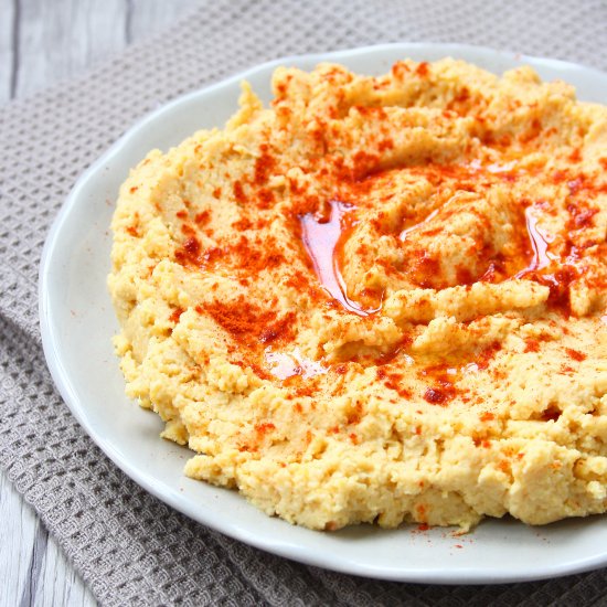 Garlic Hummus