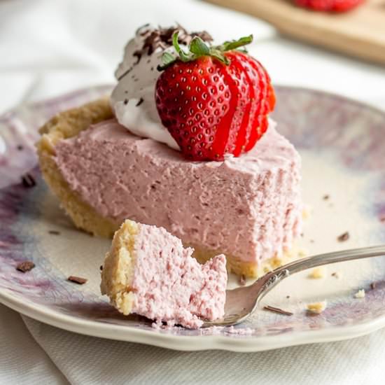 Low Carb Strawberry Cream Pie