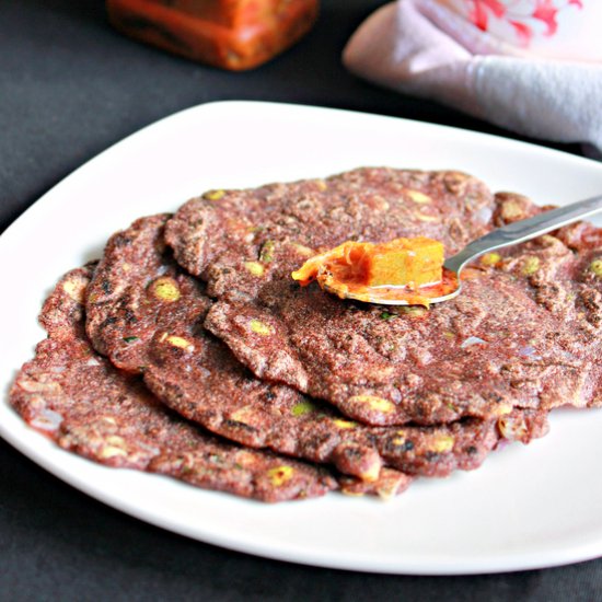 Millet Rotis With Field Beans