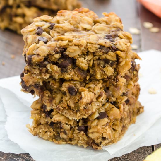 Peanut Butter Banana CC Oat Bars