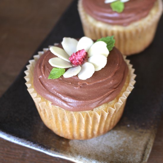 Vegan Banana Cupcakes