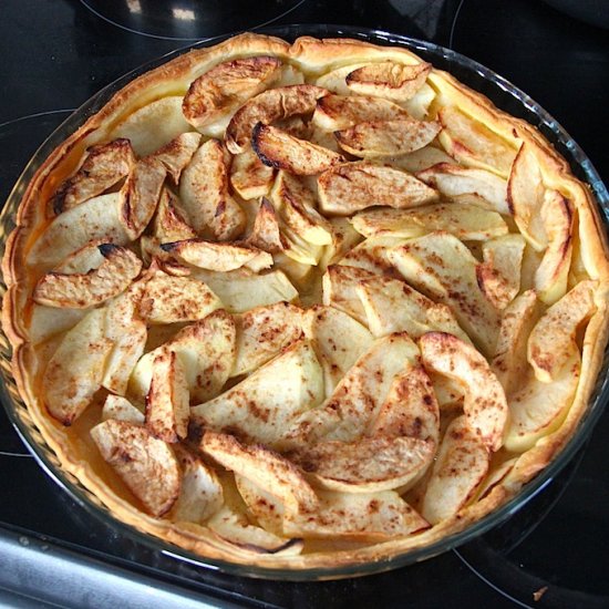 Classic Apple Cinnamon Tart