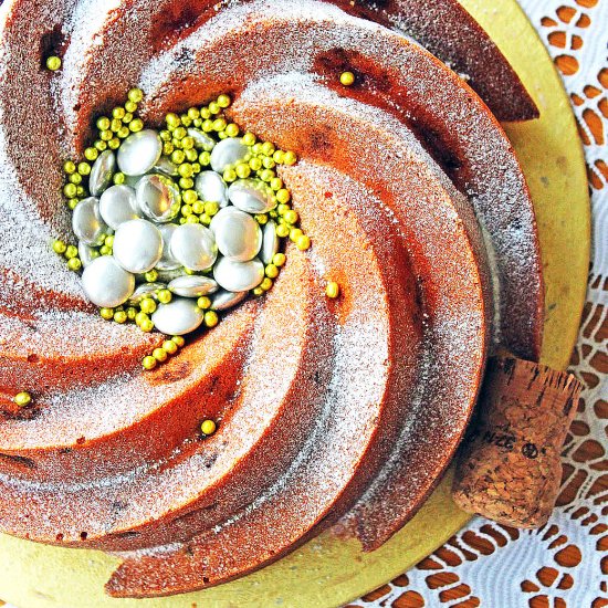 Champagne and Raspberry Bundt Cake