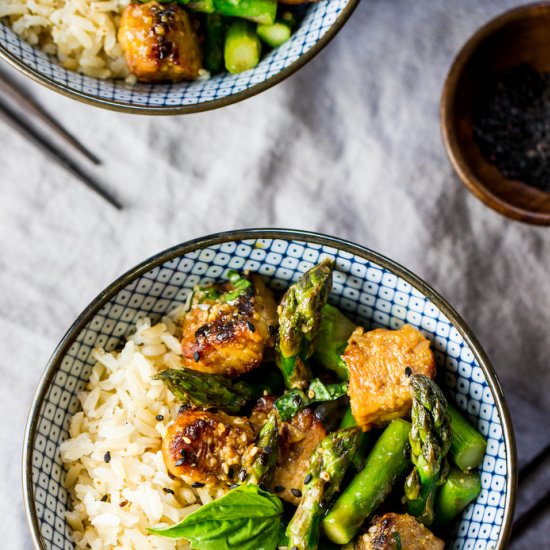 Orange Roasted Tempeh & Asparagus