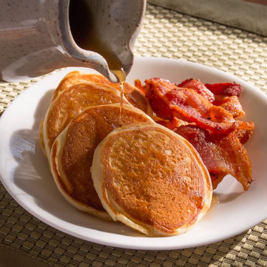 Maple Vanilla Buttermilk Pancakes