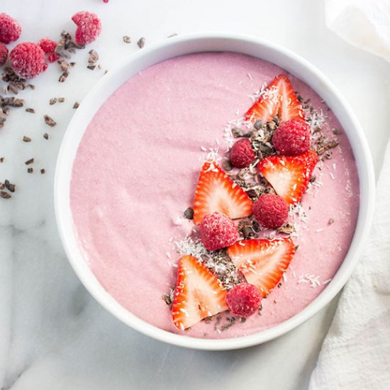 Raspberry Banana Smoothie Bowl