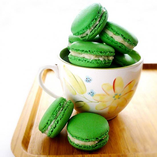 Pandan Macarons w/ Coconut Filling