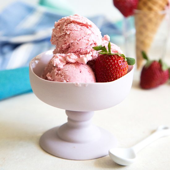 Strawberry Buttermilk Ice Cream