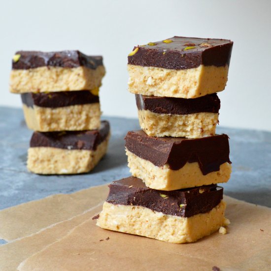 Raw Chocolate Shortbread Squares