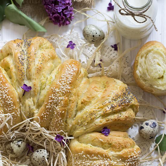 Cheese and Herb Butter Wreath