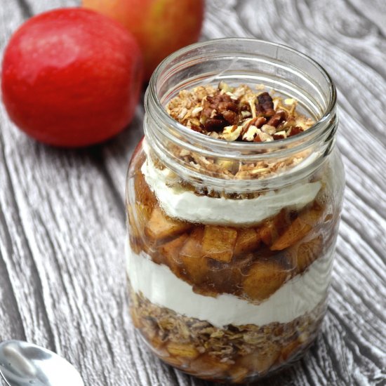 Apple Pie Breakfast Parfait