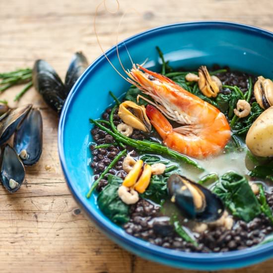 Seafood stew with mussels & shrimp