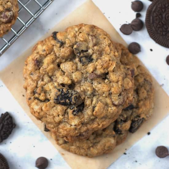 Cookies and Cream Oatmeal Cookies