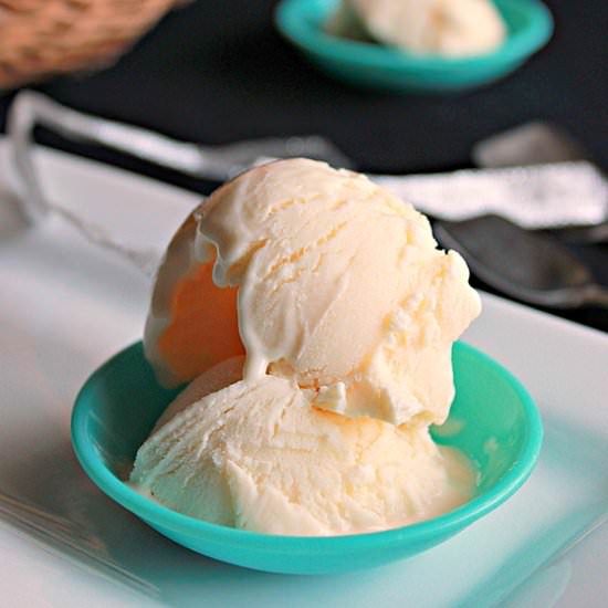 Homemade Vanilla Ice Cream