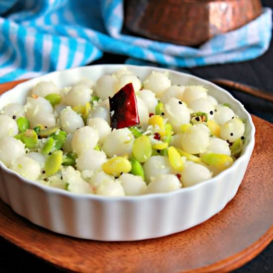 Steamed Rice Balls With Field Beans