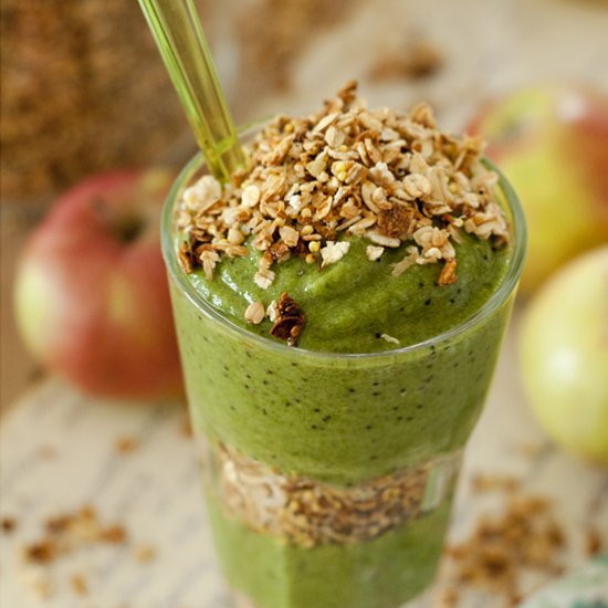 Green Smoothie Granola Parfait