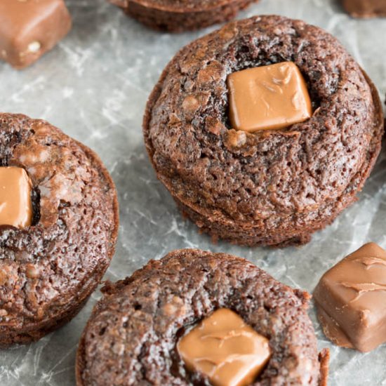 Snickers Candy Bar Brownie Bites